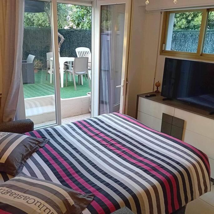 Studio Cosy Terrasse Front Mer Cagnes-sur-Mer Buitenkant foto