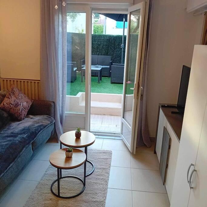 Studio Cosy Terrasse Front Mer Cagnes-sur-Mer Buitenkant foto